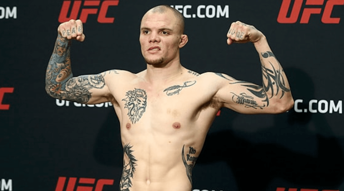 UFC: Anthony Smith Fights Off Home Intruder